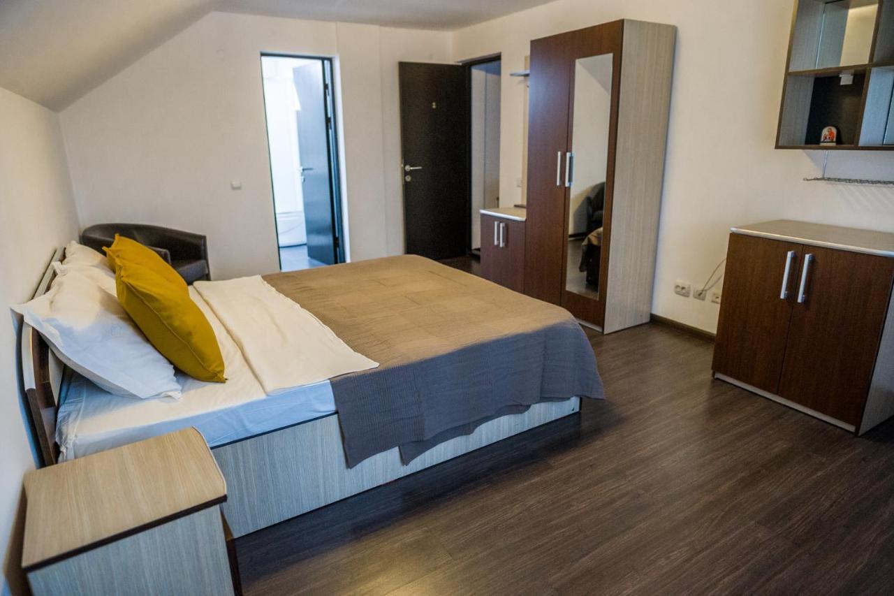 Pensiunea Xandra Hotel Corbi ภายนอก รูปภาพ