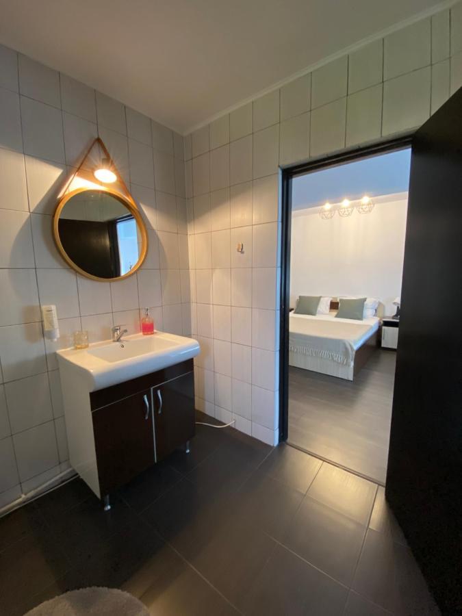 Pensiunea Xandra Hotel Corbi ภายนอก รูปภาพ