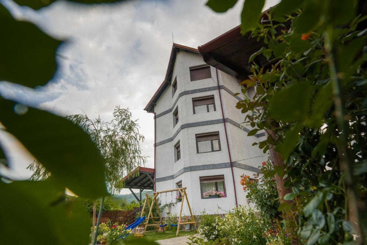 Pensiunea Xandra Hotel Corbi ภายนอก รูปภาพ